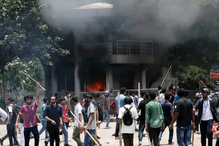 IN PHOTOS: Bangladesh is experiencing its worst civil unrest in more than a decade as over 30 have died over the last three days including 25 on Thursday, according to Agence France-Presse, as students launched protests against a discriminatory job quota system.

The anti-quota protesters have been facing off against security forces and groups aligned with the ruling Awami League led by Prime Minister Sheikh Hasina.

A Facebook post from the state-run Bangladesh Television station in Dhaka appealed for help saying the facility was in flames and many people were locked inside.

“I escaped by leaping over the wall but some of my colleagues got stuck inside. The attackers entered the building and set furniture on fire,” a producer at the station told the Associated Press by phone.

Later, an official at the station told AFP that all had been evacuated from the building.

The student protests began last week after the High Court in June reinstated a quota that reserves 30% of civil service jobs for relatives of those who fought in the 1971 war that resulted in Bangladesh’s independence. 

On Thursday, the government said it was ready for immediate talks with the protesters.