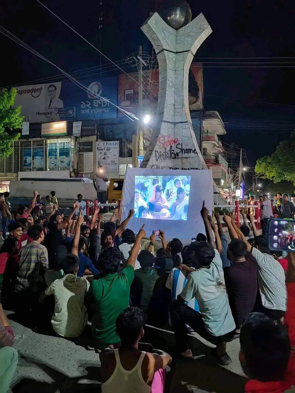 Students are sharing video footage of Hisinar's brutal attack on the protest.