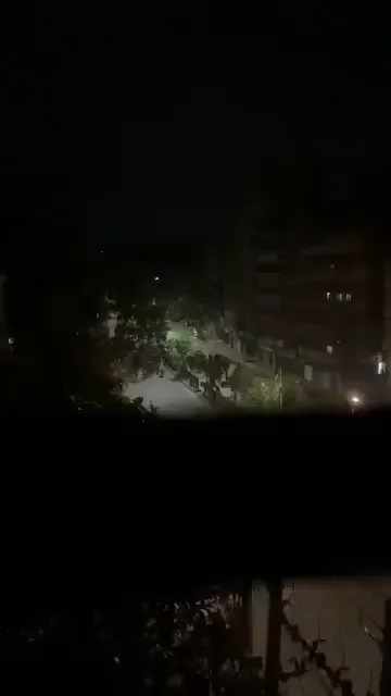 2:00 am 

Suritola,puran dhaka 
